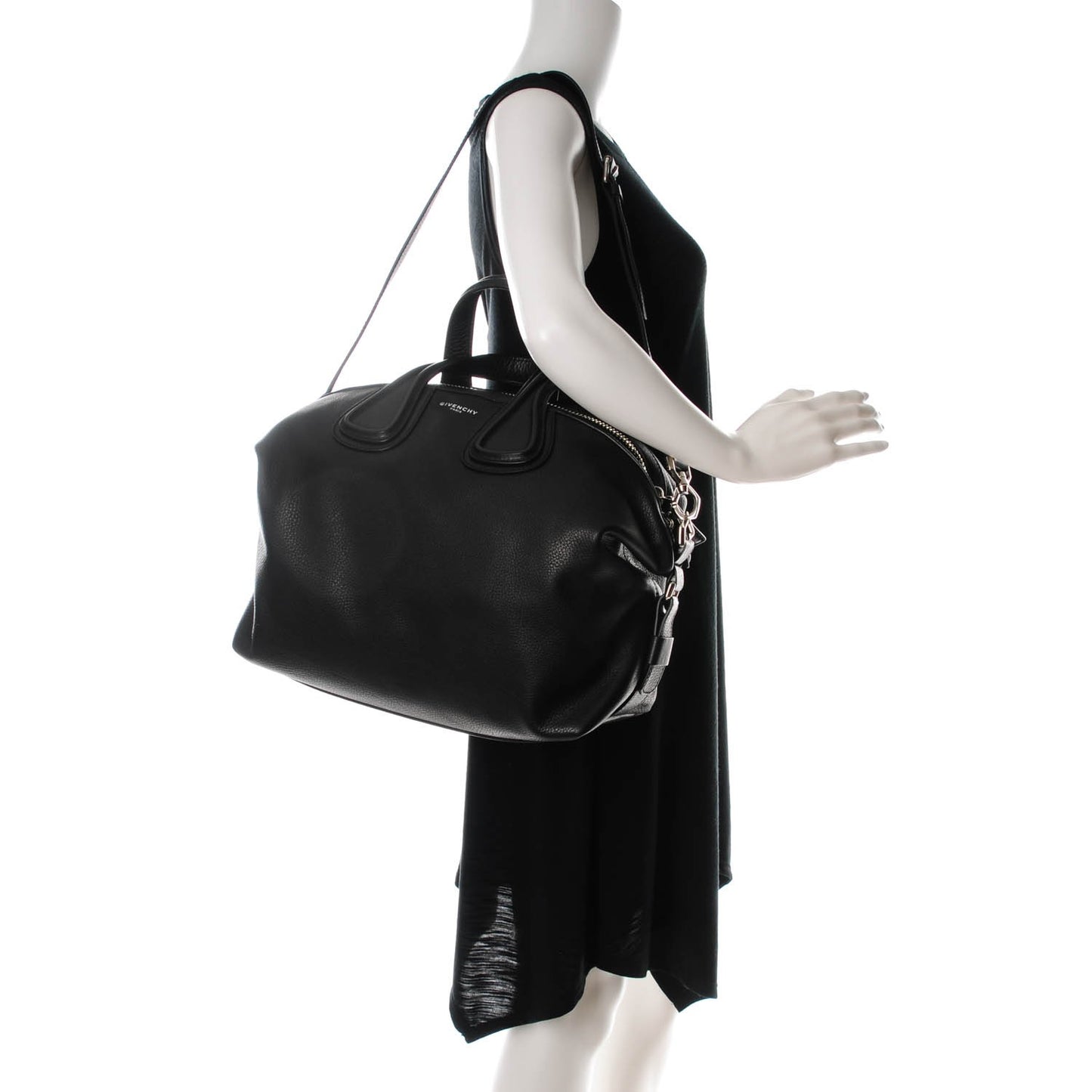 Pebbled Calfskin Medium Nightingale Black