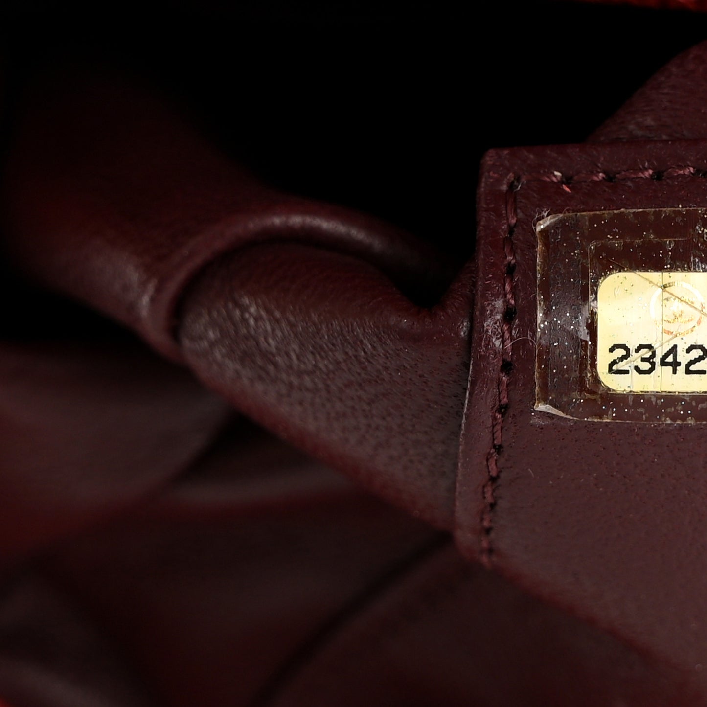 Caviar Quilted Medium Business Affinity Flap Red