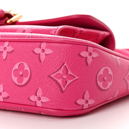 Louis Vuitton Monogram Fall For You Maxi Multi Pochette Accessories Fuchsia 11 of 11