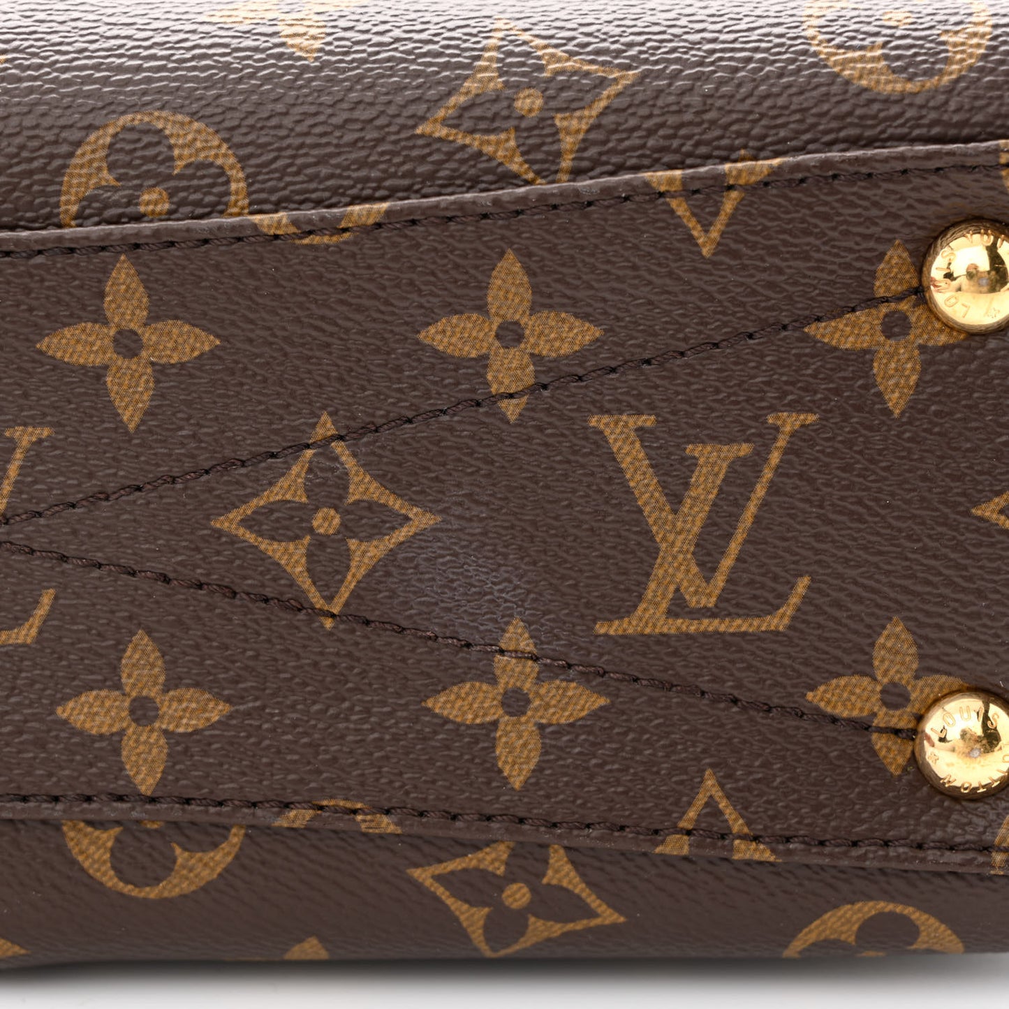 Monogram V Tote BB Cherry