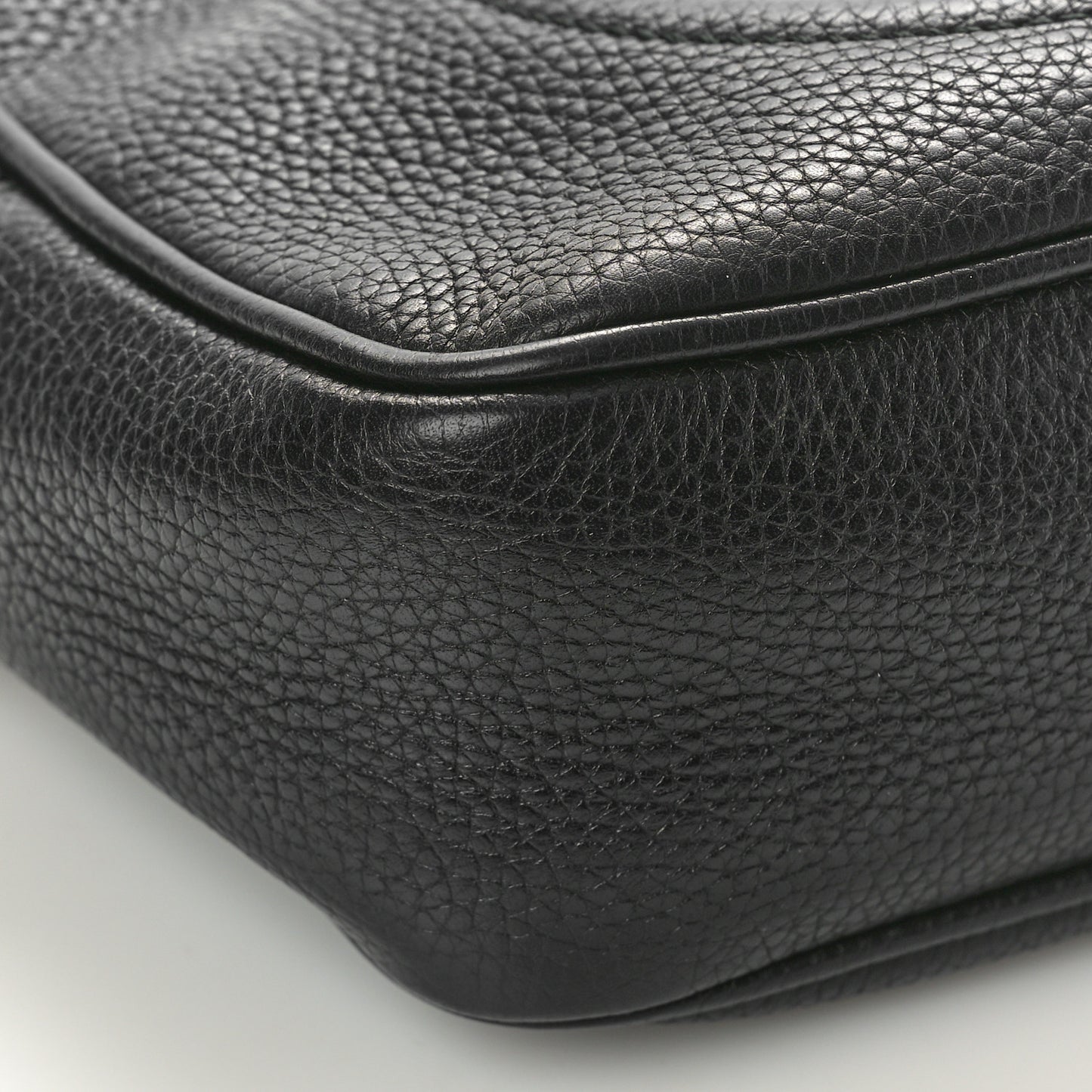 Pebbled Calfskin Small Soho Disco Bag Black
