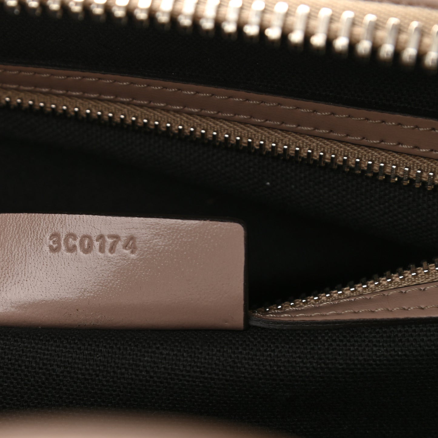 Shiny Lord Calfskin Medium Antigona Linen