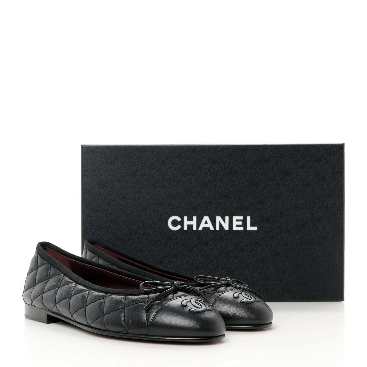 Aged Calfskin Quilted CC Cap Toe Ballerina Flats 37 Black