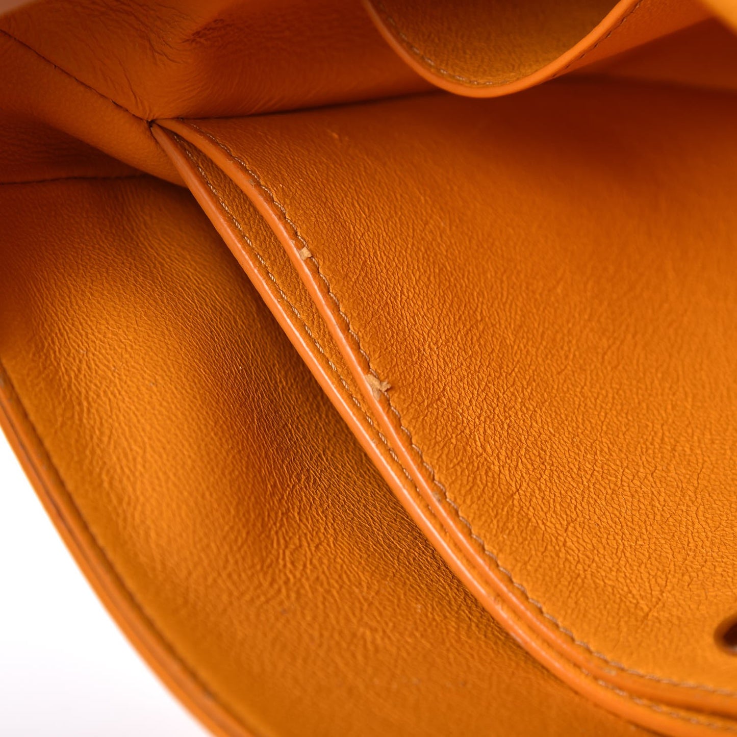 Grained Calfskin Trotteur Messenger Saffron