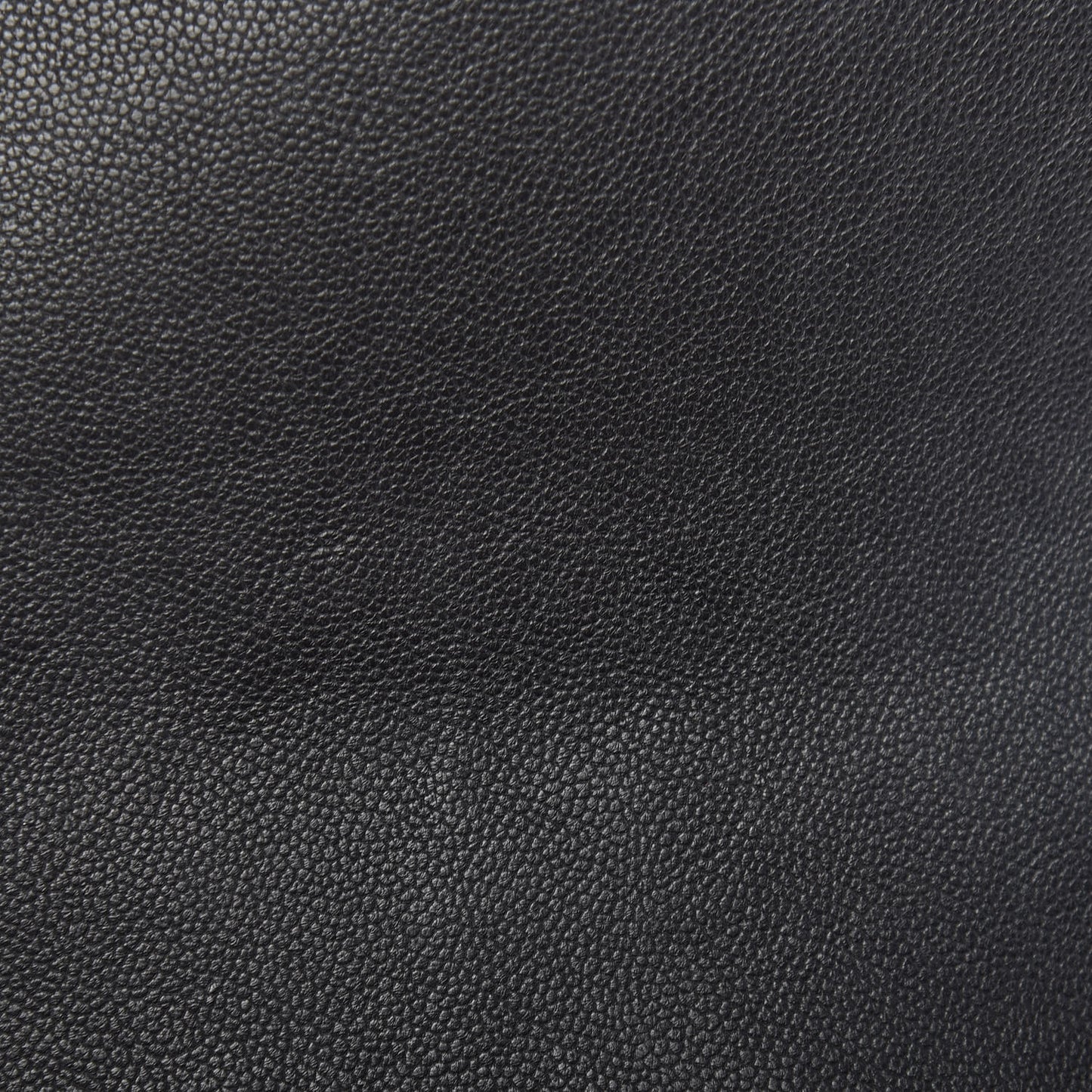 Caviar Quilted Medium Boy Flap Black