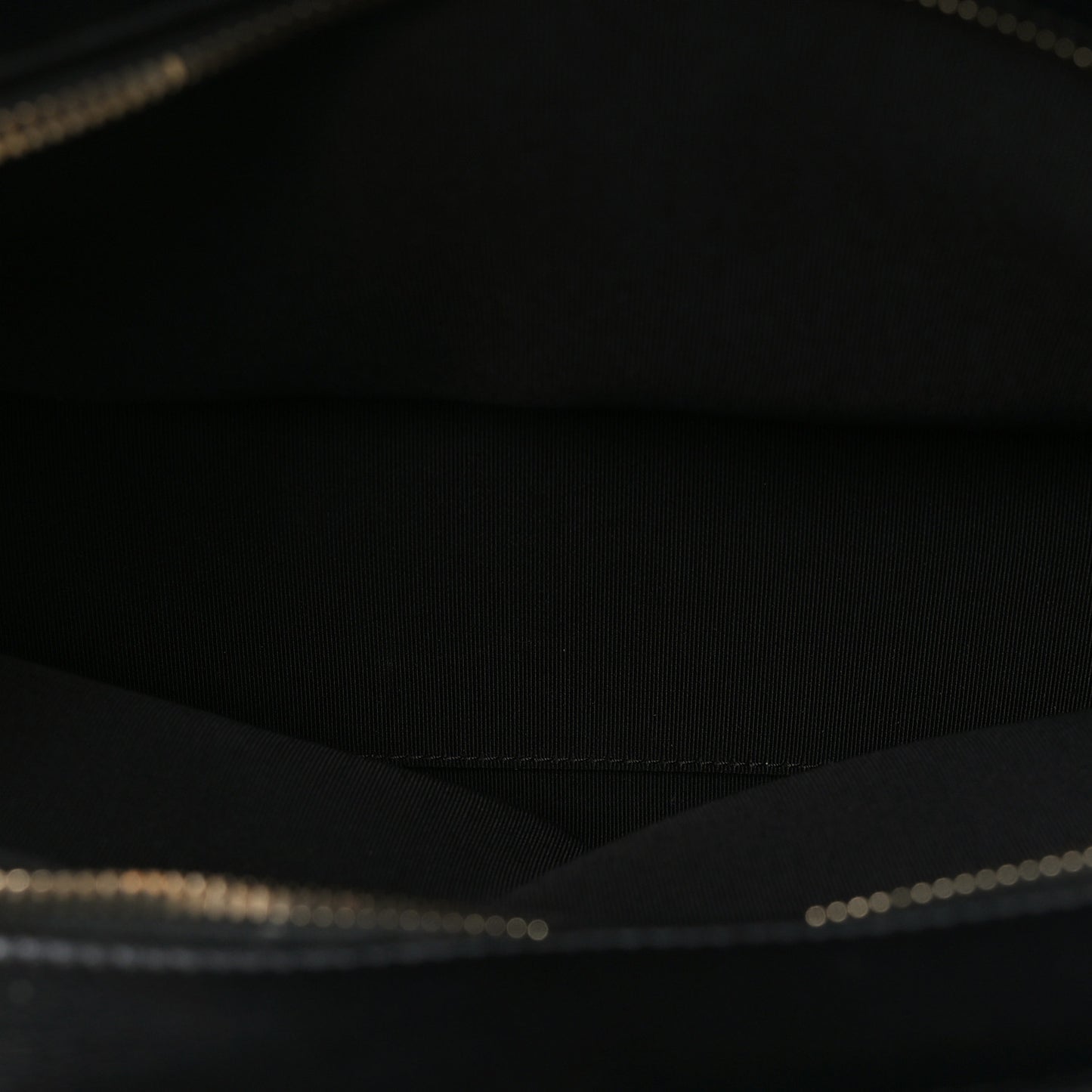 Calfskin Stitched Large Chevron Chic Shopping Bag Black