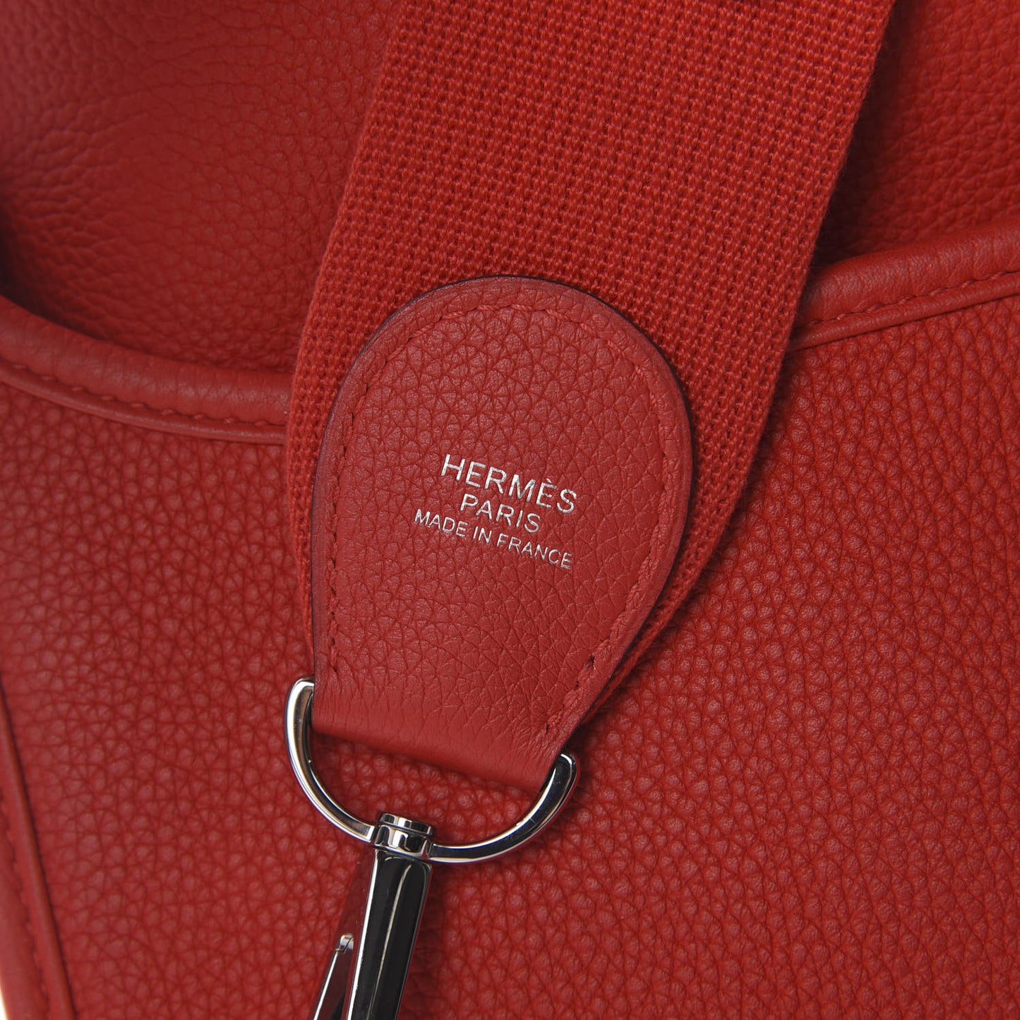 Taurillon Clemence Evelyne III PM Rouge De Coeur