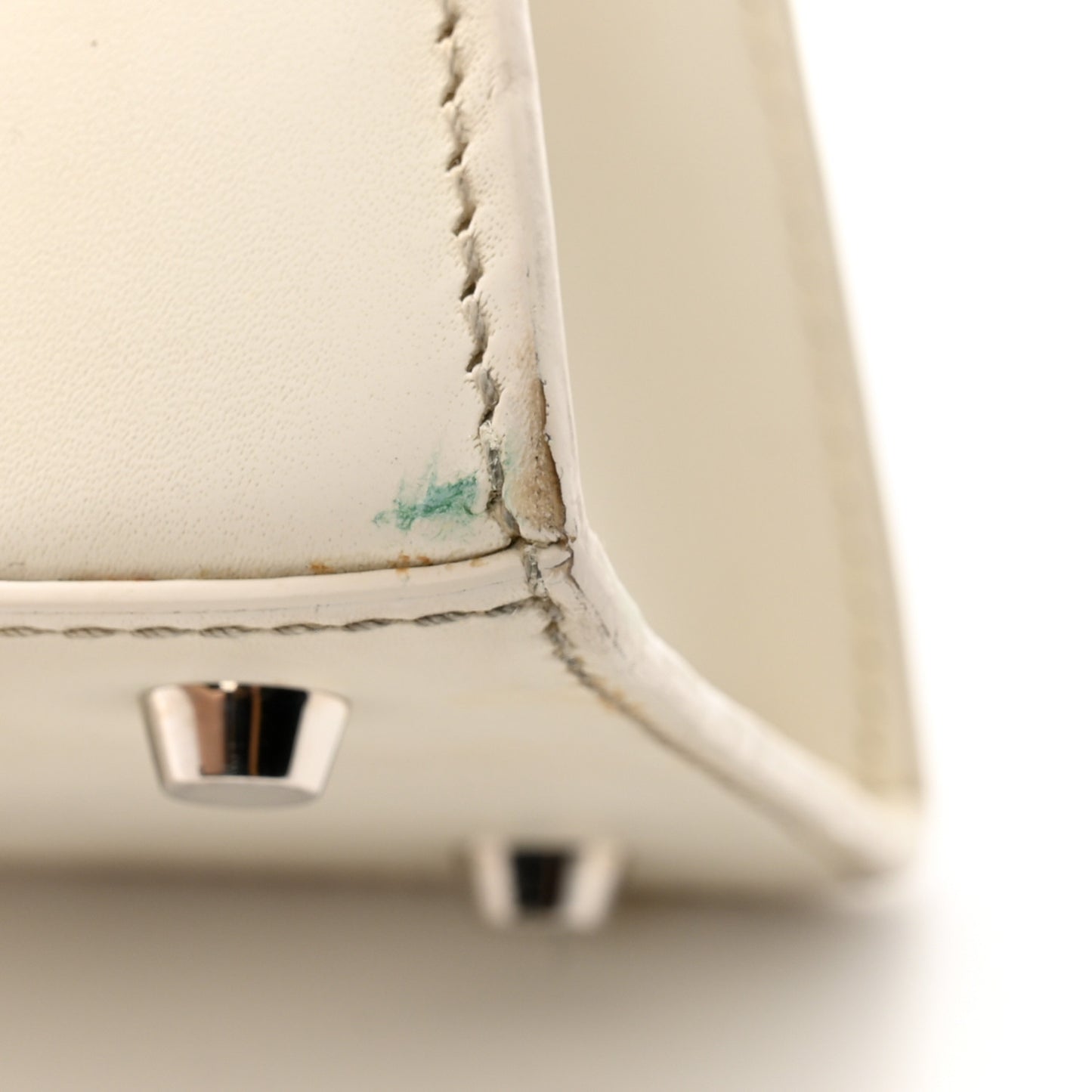 Goyardine Saigon PM White