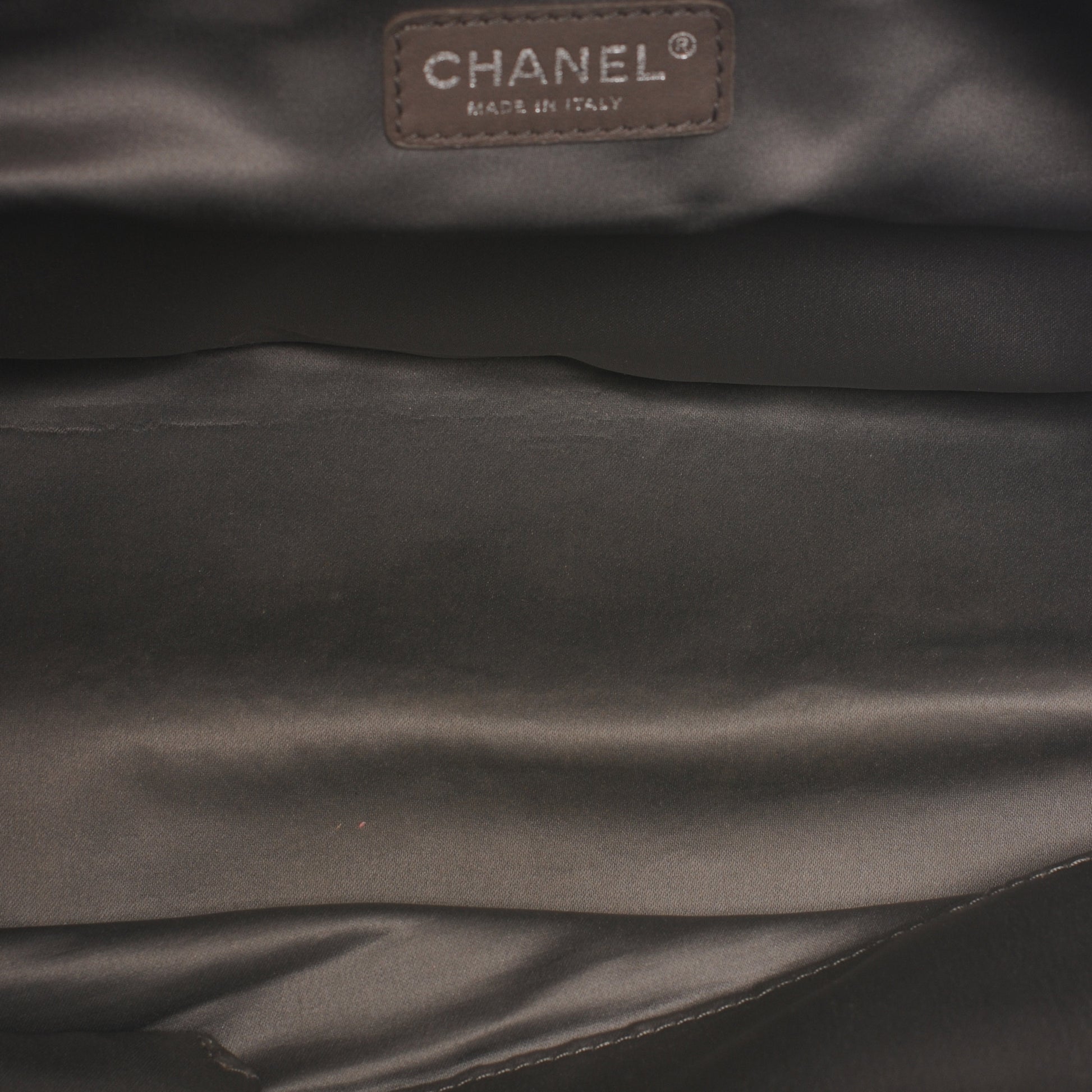 Chanel Glazed Caviar Pocket In The City Tote Black 6 of 8