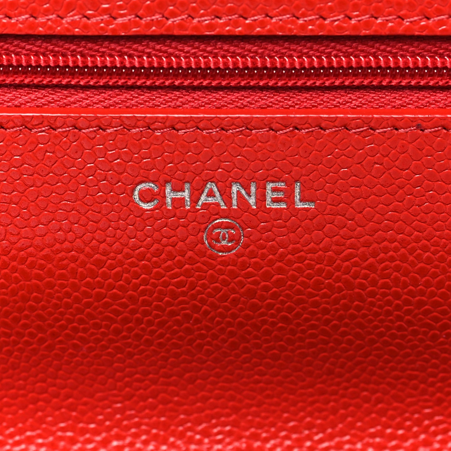 Caviar Quilted Wallet on Chain WOC Red