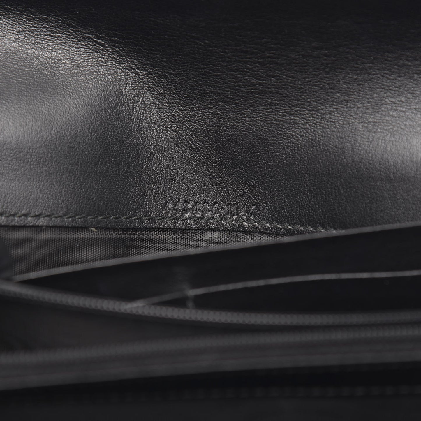 Calfskin Matelasse GG Marmont Continental Wallet Black