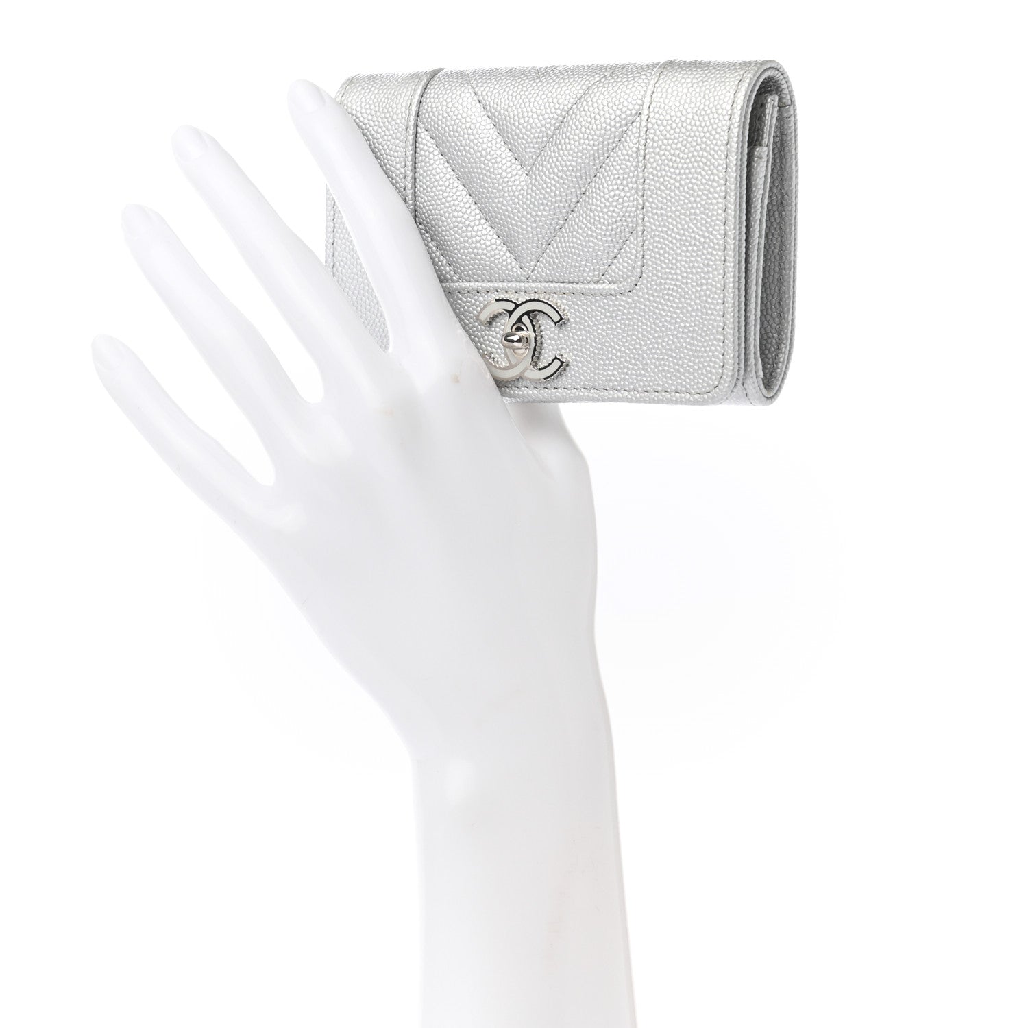 Chanel Metallic Caviar Chevron Quilted Vintage Mademoiselle Flap Card Holder Silver 3 of 17