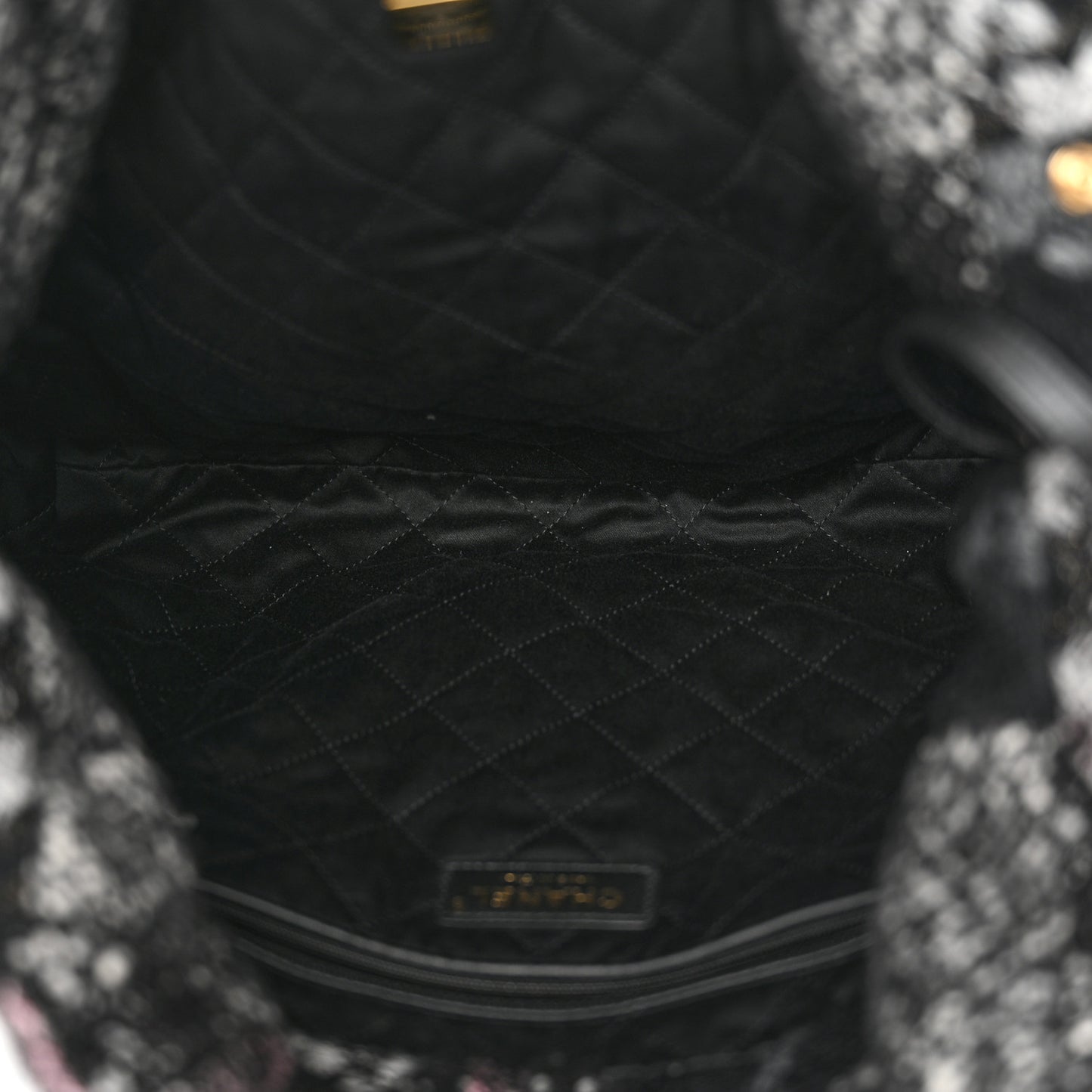 Tweed Patchwork Quilted Chanel 22 Black Grey Pink