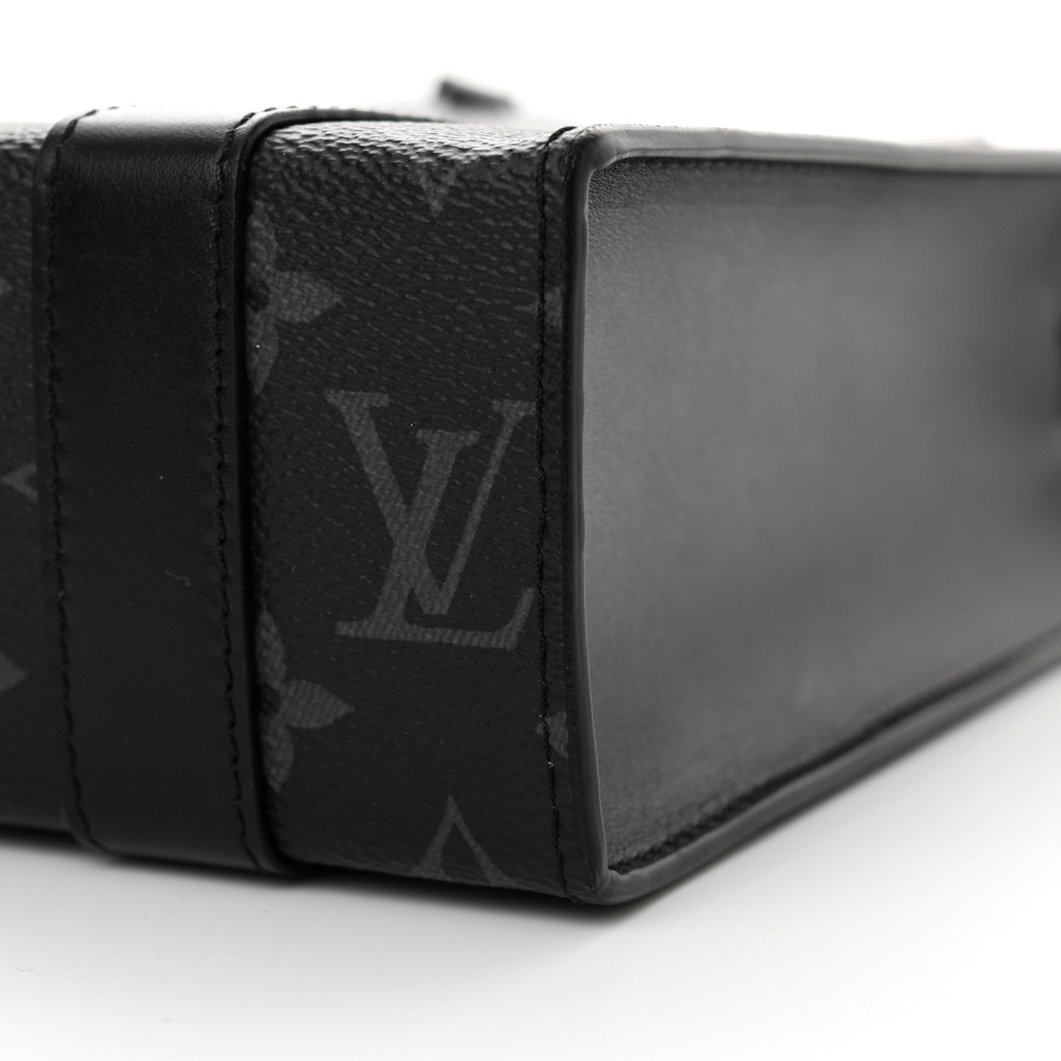 Louis Vuitton Monogram Eclipse Sac Plat Cross 9 of 11