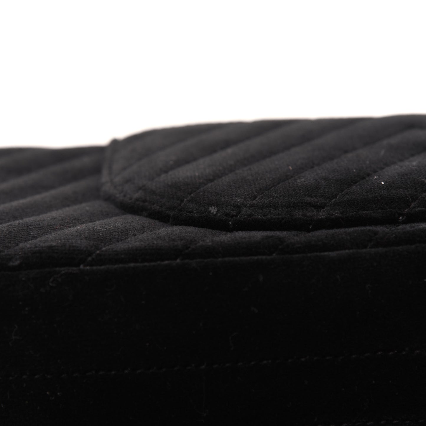 Velvet Chevron Quilted 2.55 Reissue 225 Flap Black