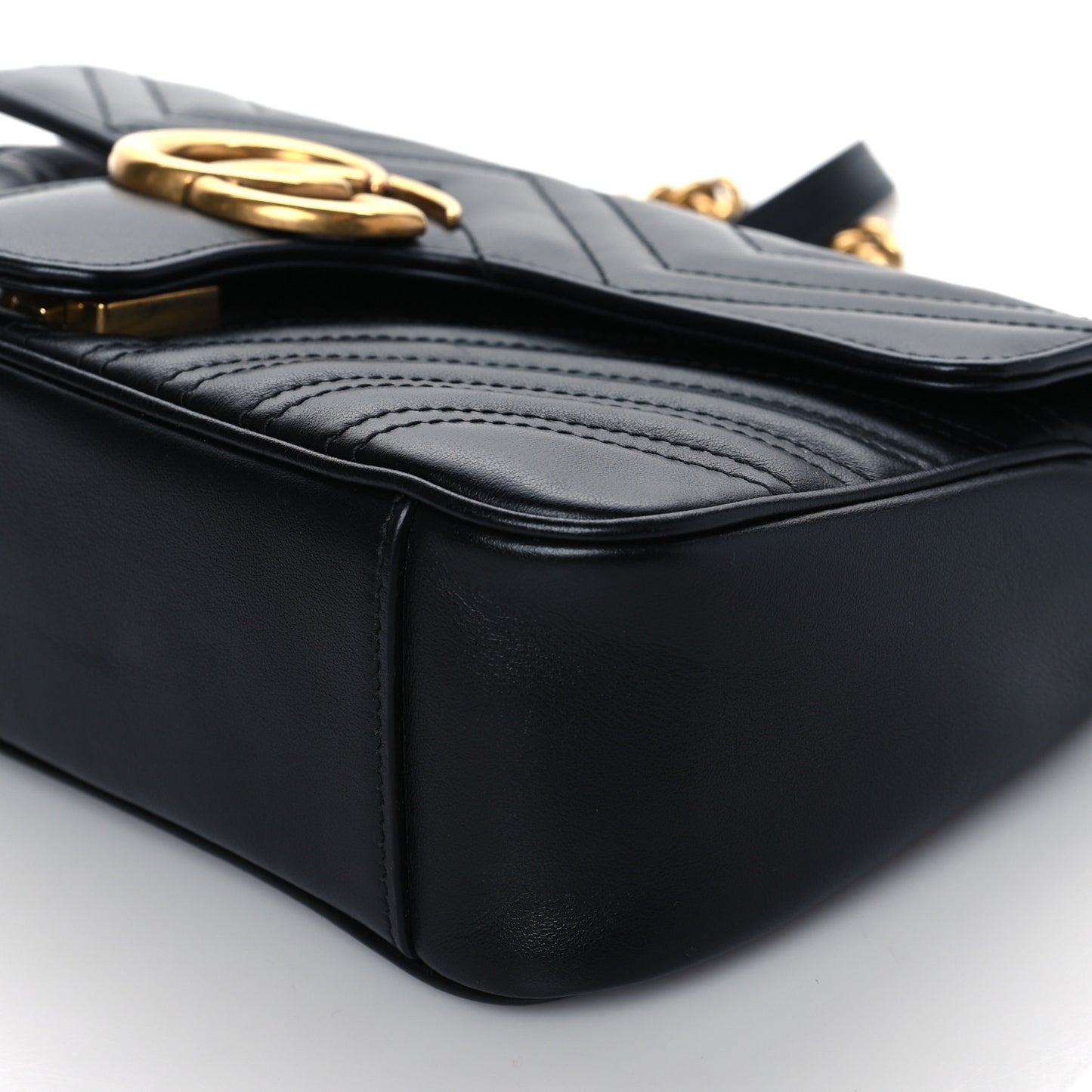 Calfskin Matelasse Small GG Marmont Shoulder Bag Black