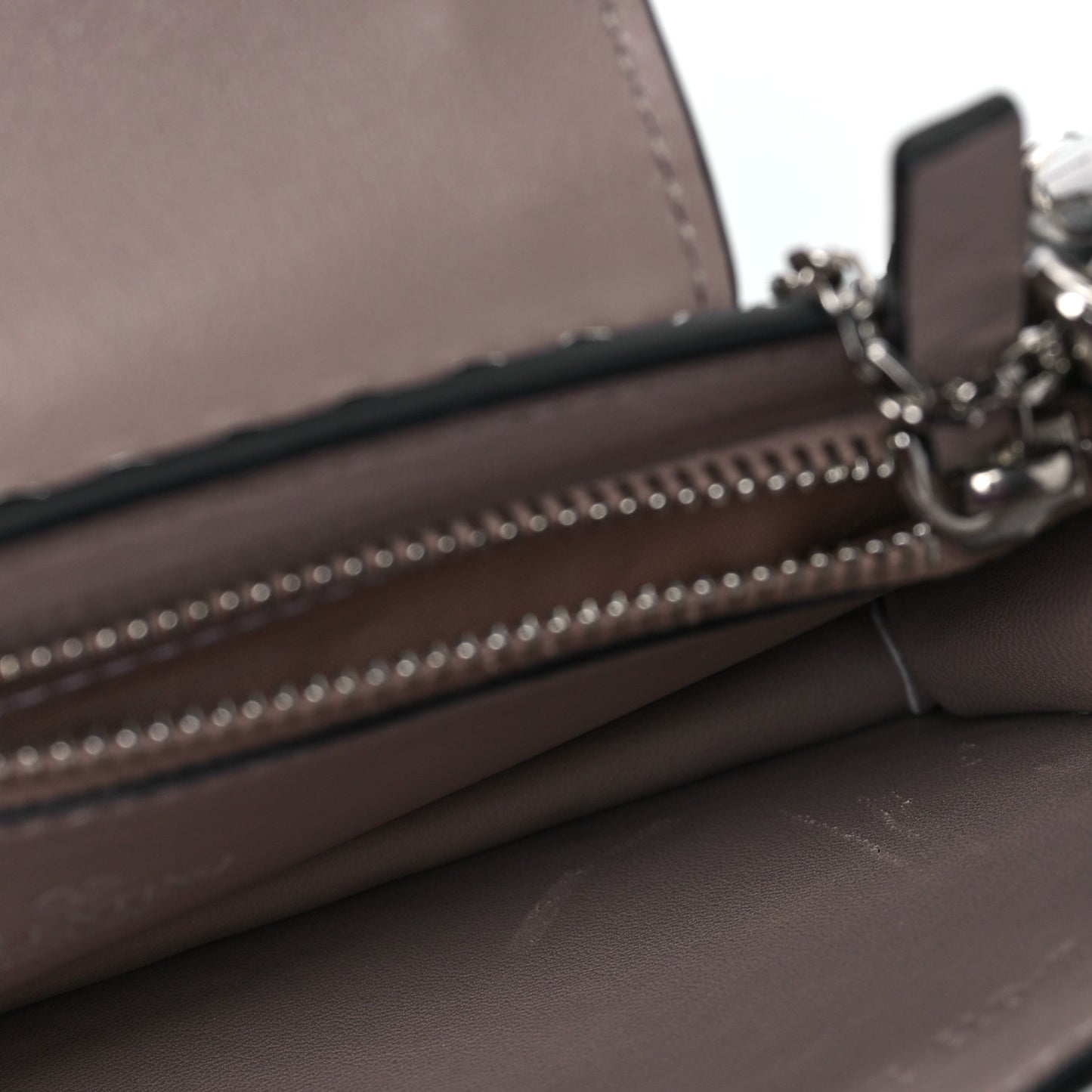 Metallic Pebbled Calfskin Rockstud Phone Case With Chain Silver