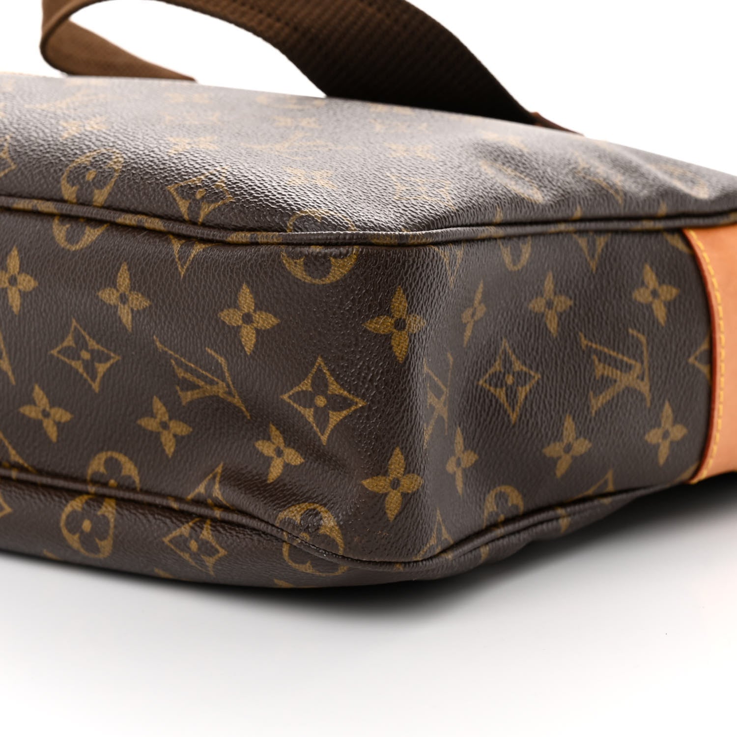 Louis Vuitton Monogram Sac Bosphore Briefcase 10 of 16