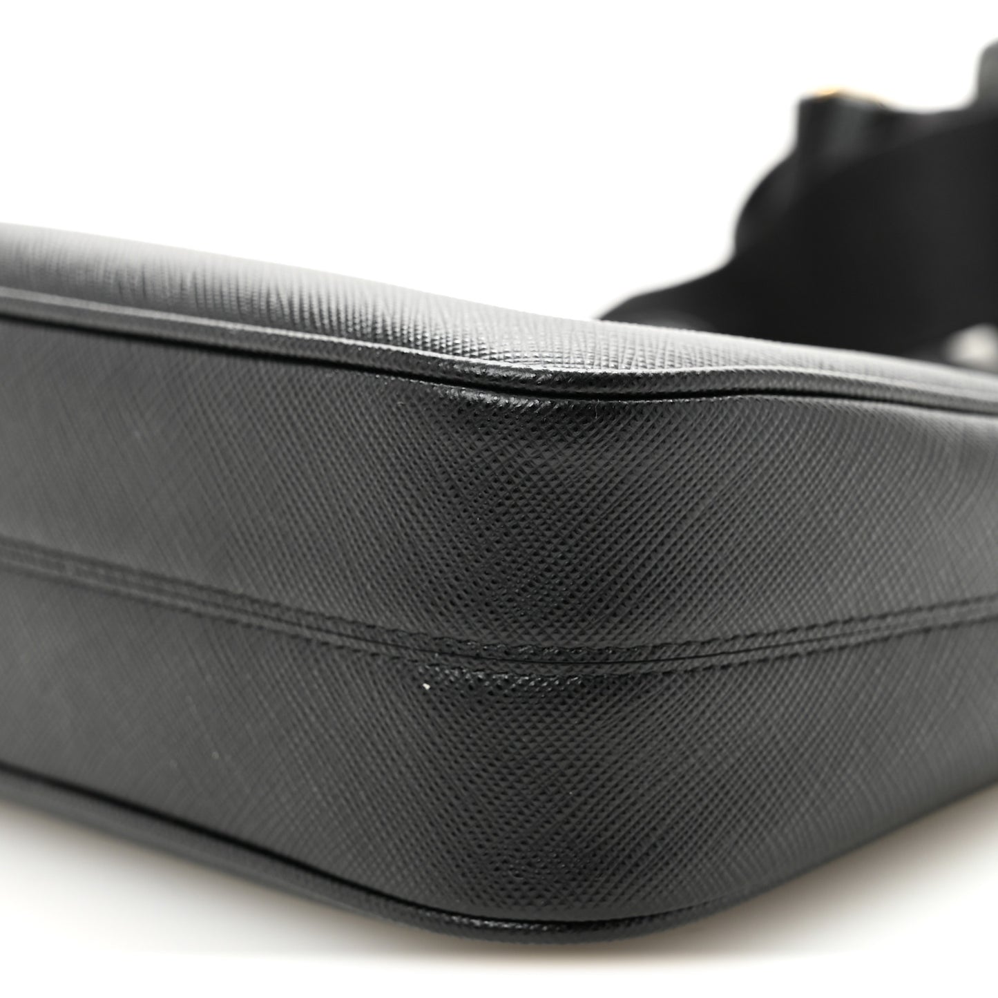 Saffiano Lux Re-Edition 2005 Shoulder Bag Black