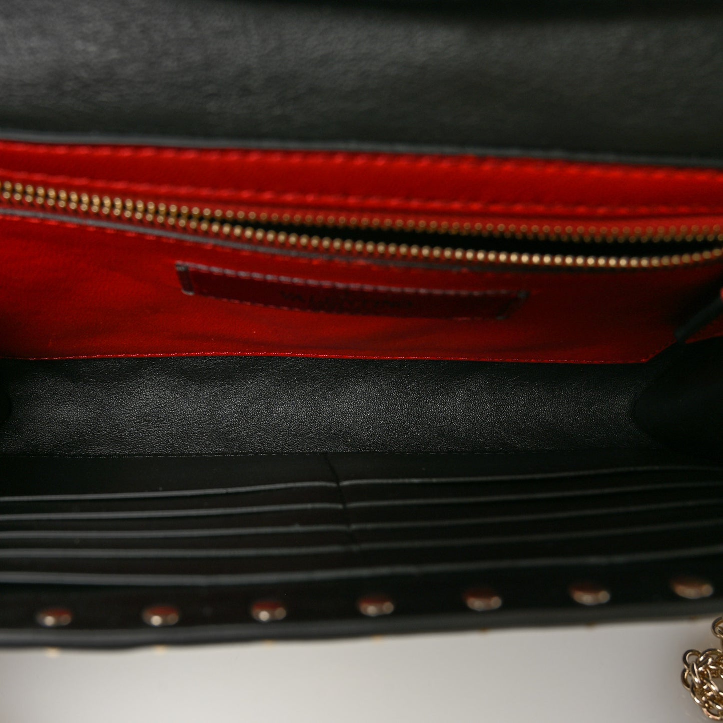 Nappa Rockstud Spike Wallet on Chain Black