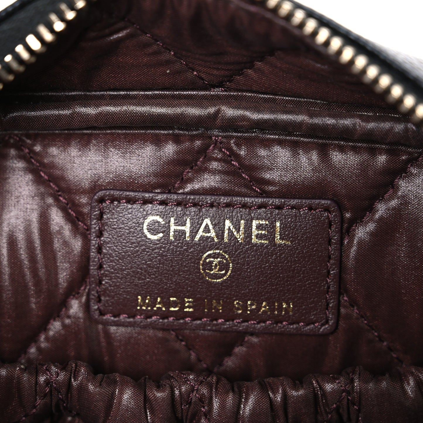 Caviar Quilted Medium Curvy Pouch Cosmetic Case Black