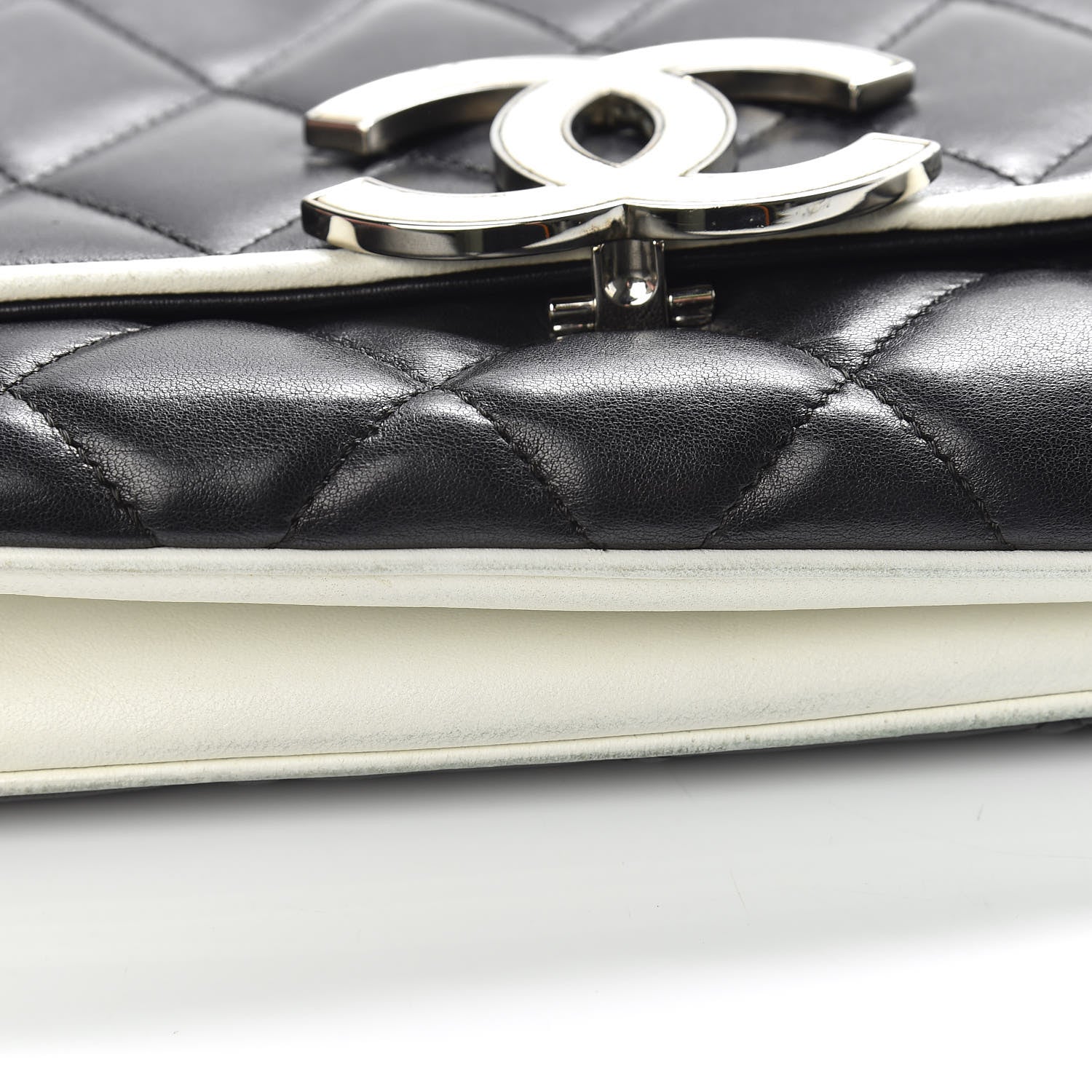 Chanel Lambskin Quilted Flap Black White 11 of 18
