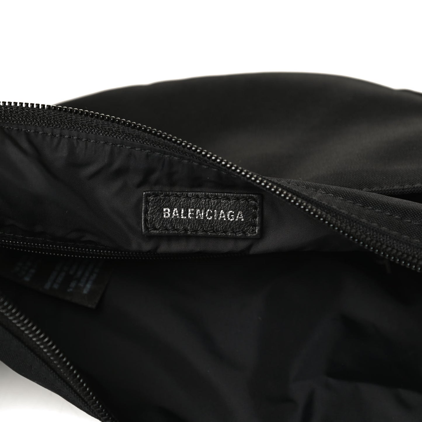 Recycled Sport Nylon Logo Embroidered Wheel Sling Bag Black White