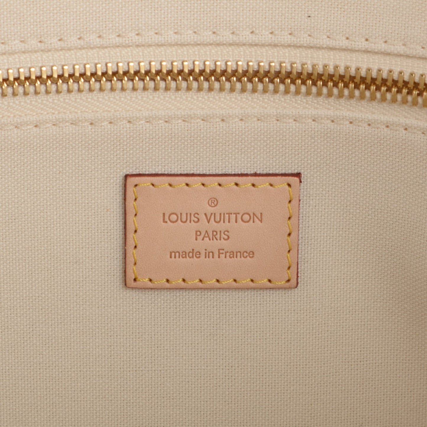 Damier Azur Cabas Adventure MM