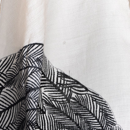 Hermes Cashmere Silk Zebra Pegasus Shawl 140 White Black Naturel 6 of 9