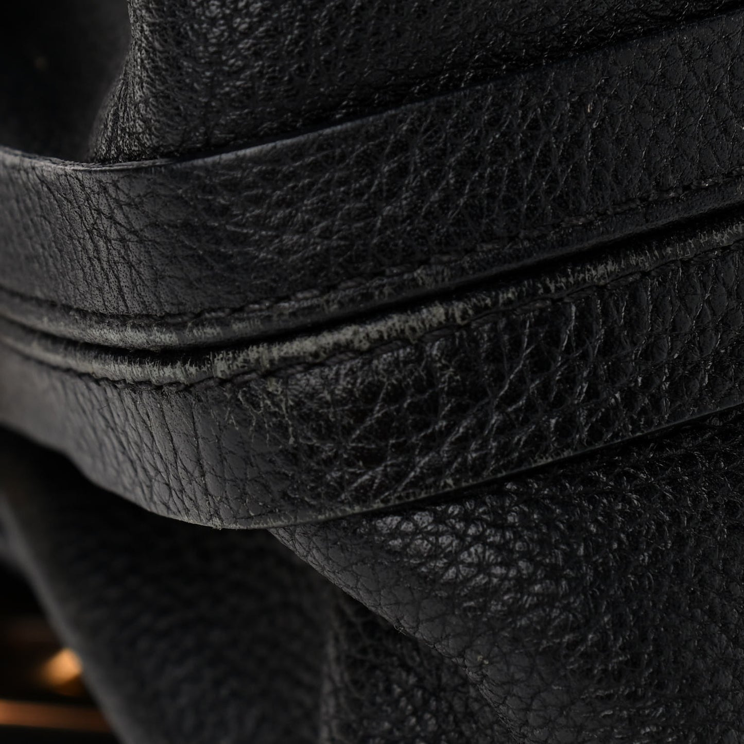 Calfskin Medium Paraty Black