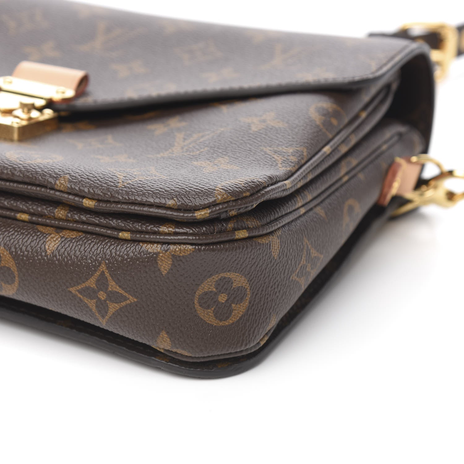 Louis Vuitton Monogram Pochette Metis 7 of 8