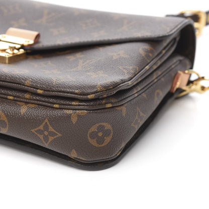 Louis Vuitton Monogram Pochette Metis 7 of 8