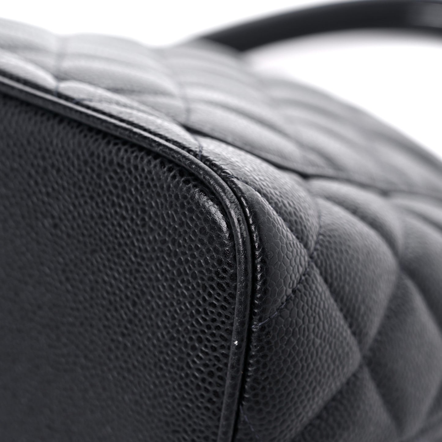 Caviar Quilted Medallion Tote Navy