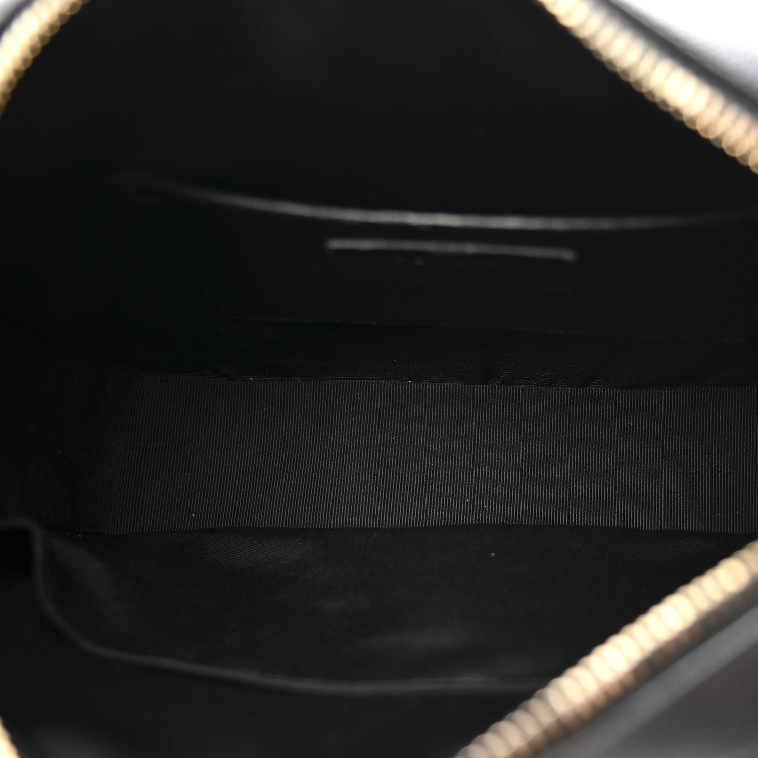 Saint Laurent Grain De Poudre Medium Classic Monogram Camera Bag Black 5 of 13