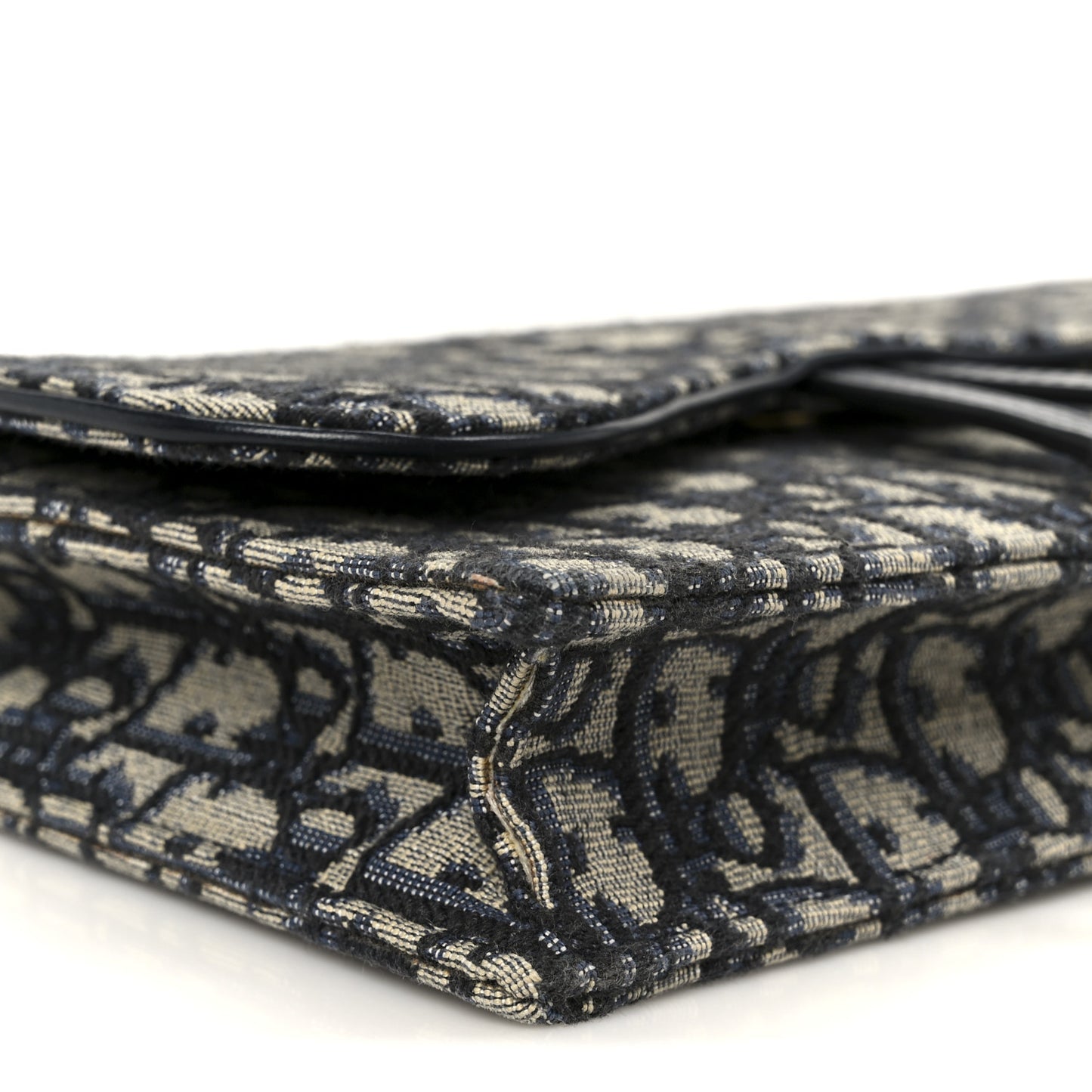 Oblique Saddle Chain Pouch Blue