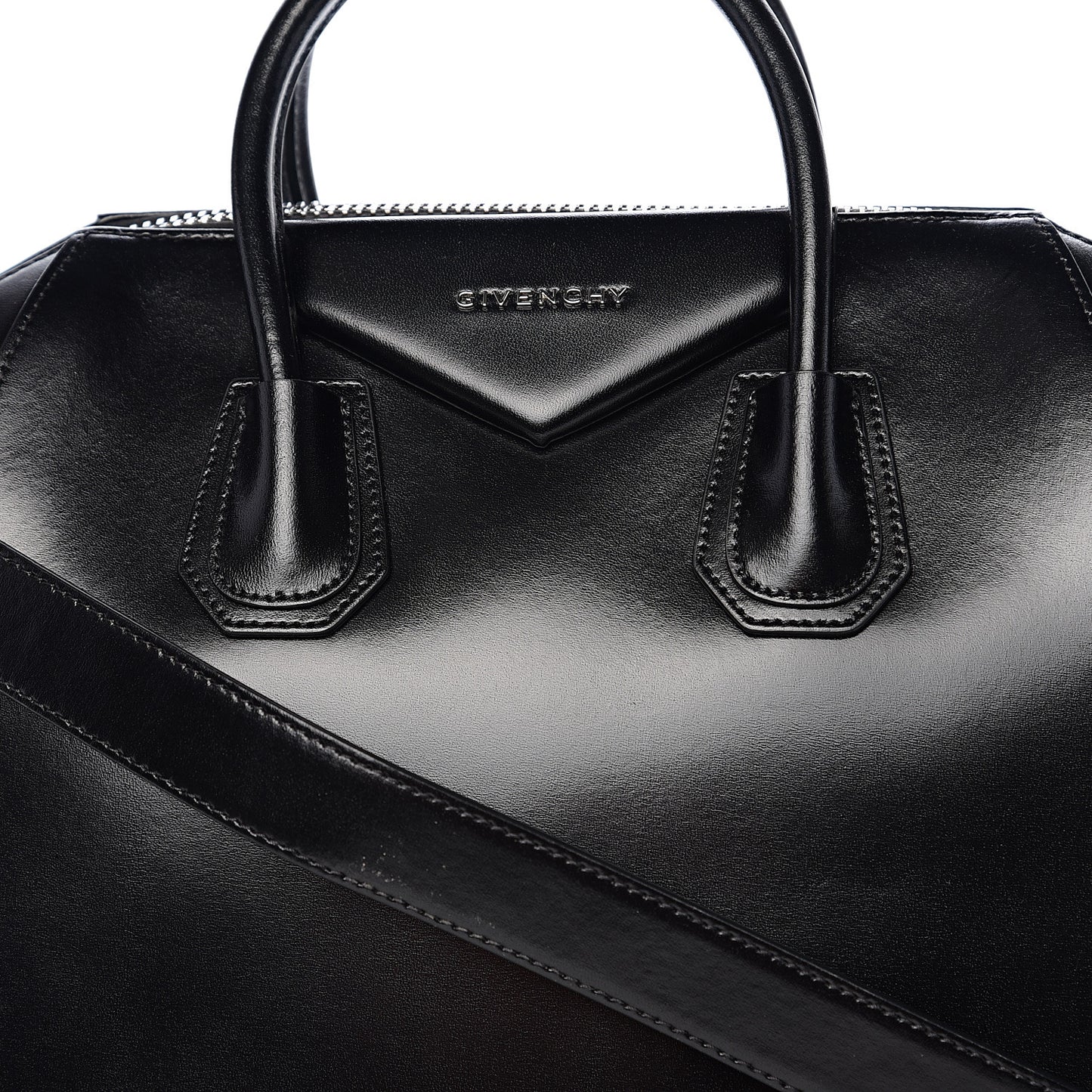Shiny Lord Calfskin Medium Antigona Black