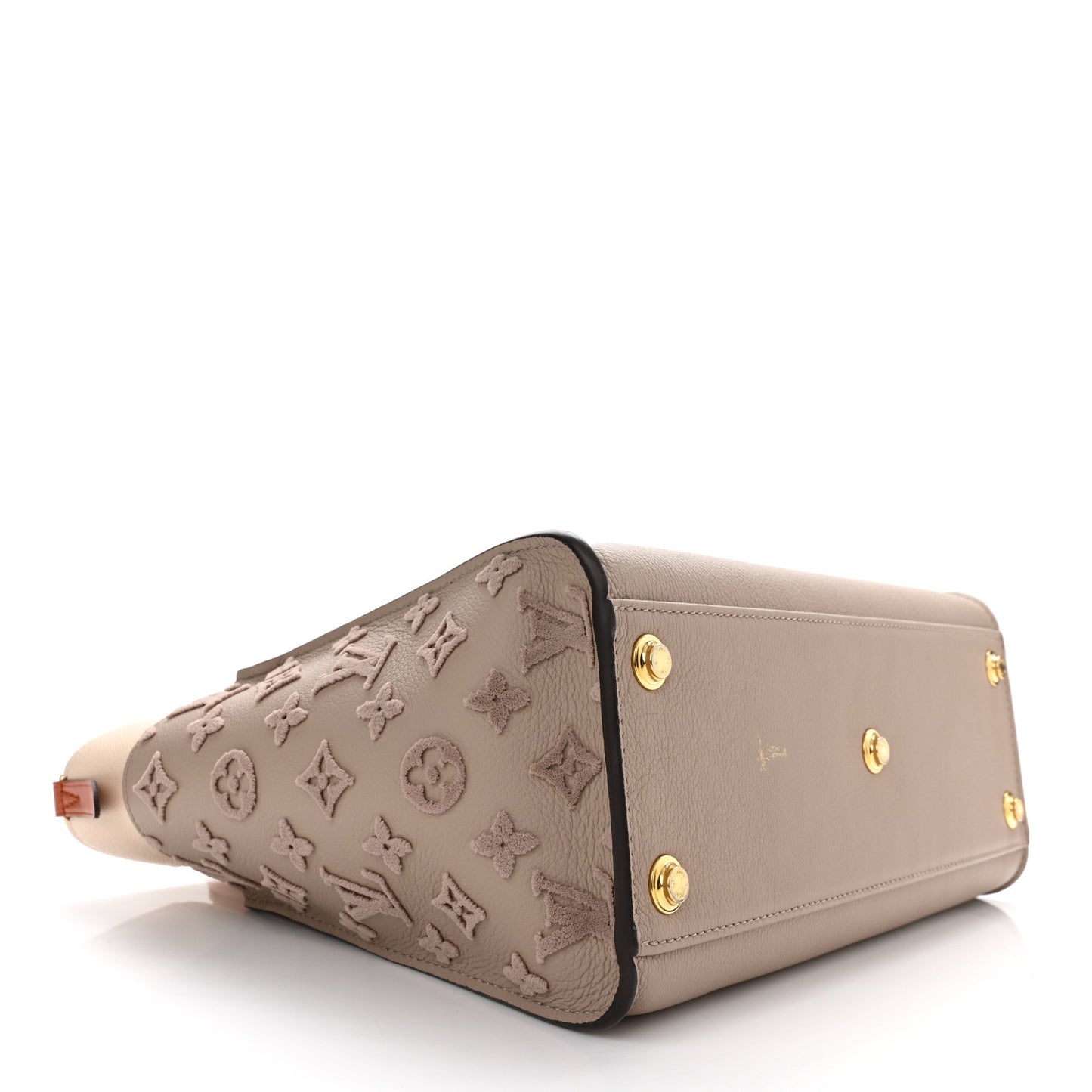 Calfskin Monogram Tufting On My Side Galet