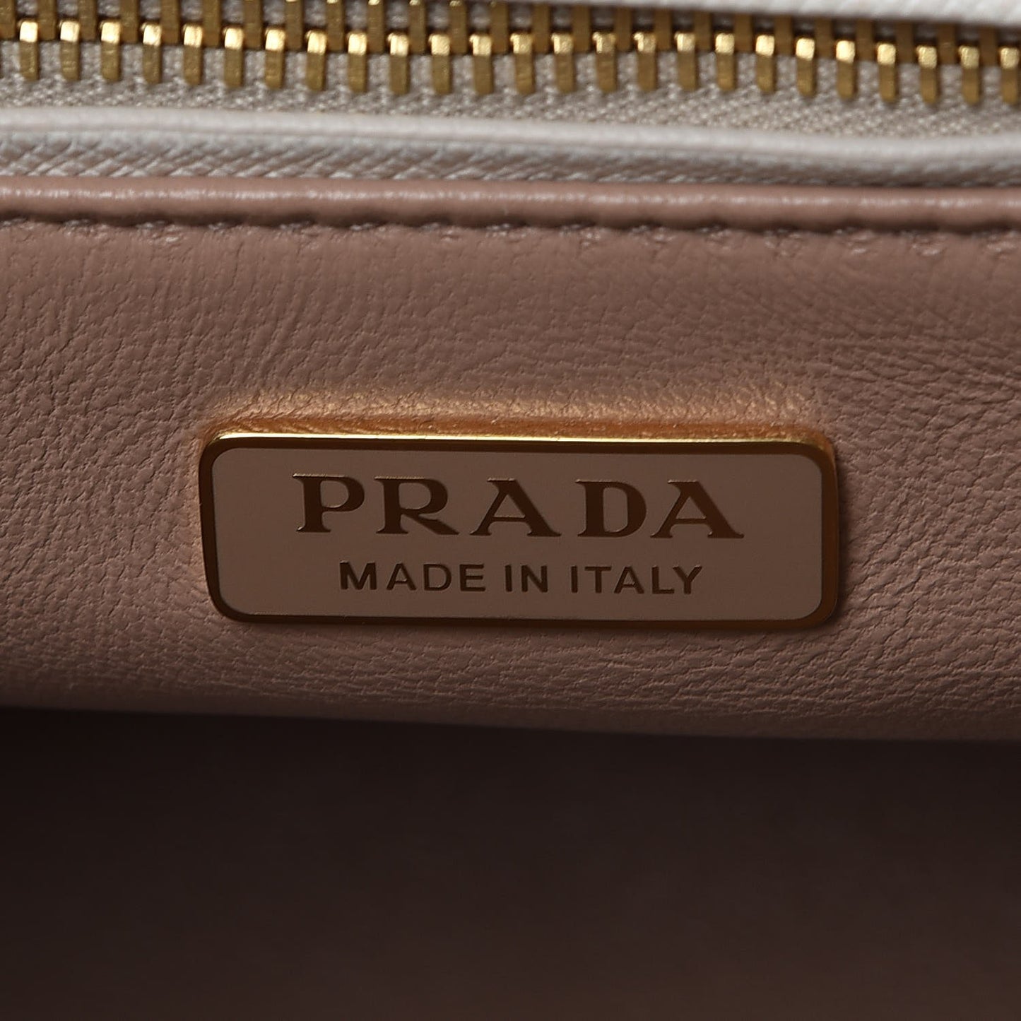 Saffiano Small Galleria Double Zip Garden Tote Bianco