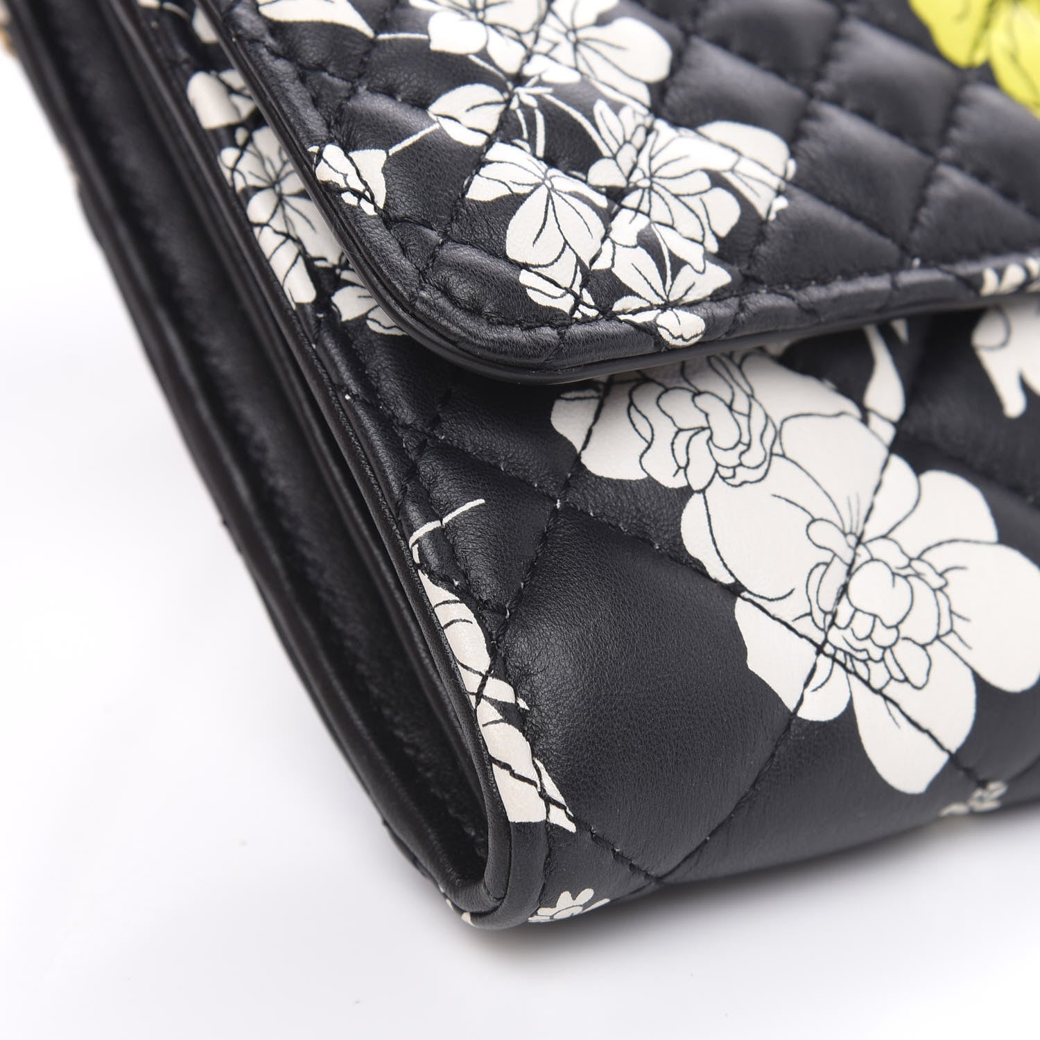 Versace Calfskin Icon Bouquet Quilted Wallet On Chain Crossbody Black 8 of 11