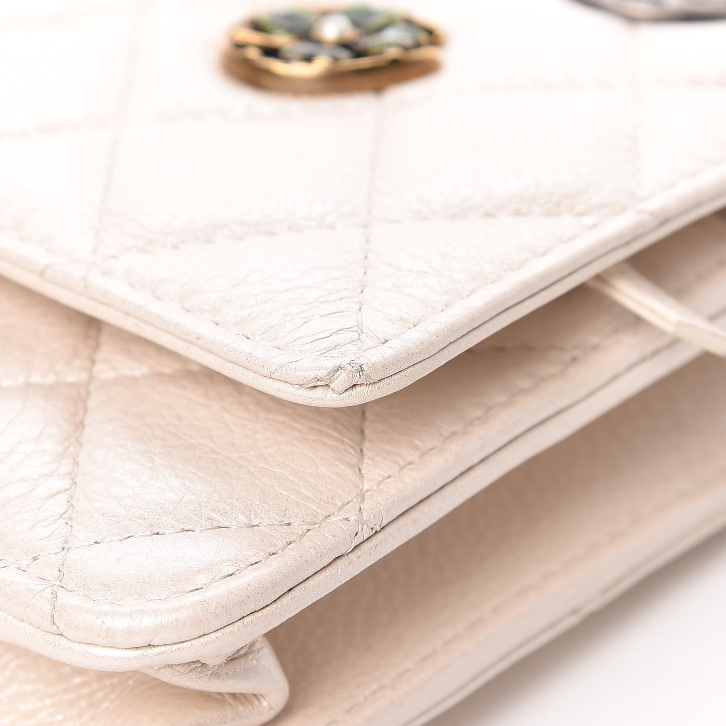 Metallic Calfskin Lucky Charms Casino 2.55 Reissue Wallet On Chain WOC Ivory