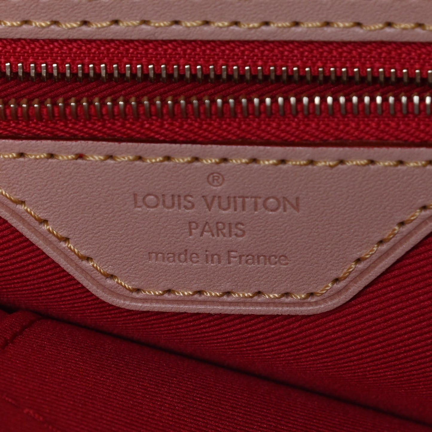 Monogram Carry It