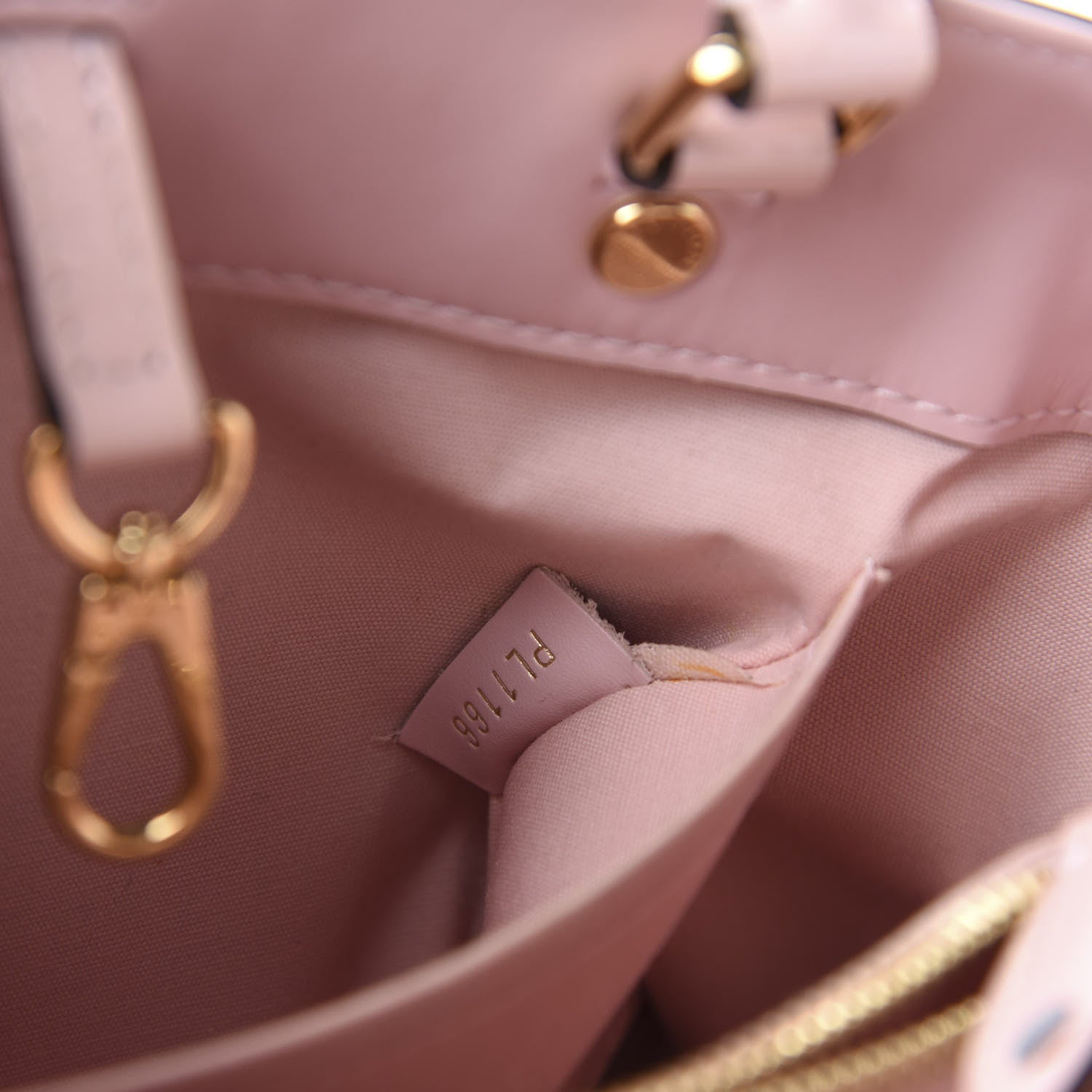 Louis Vuitton Vernis Montaigne BB Rose Ballerine 13 of 14