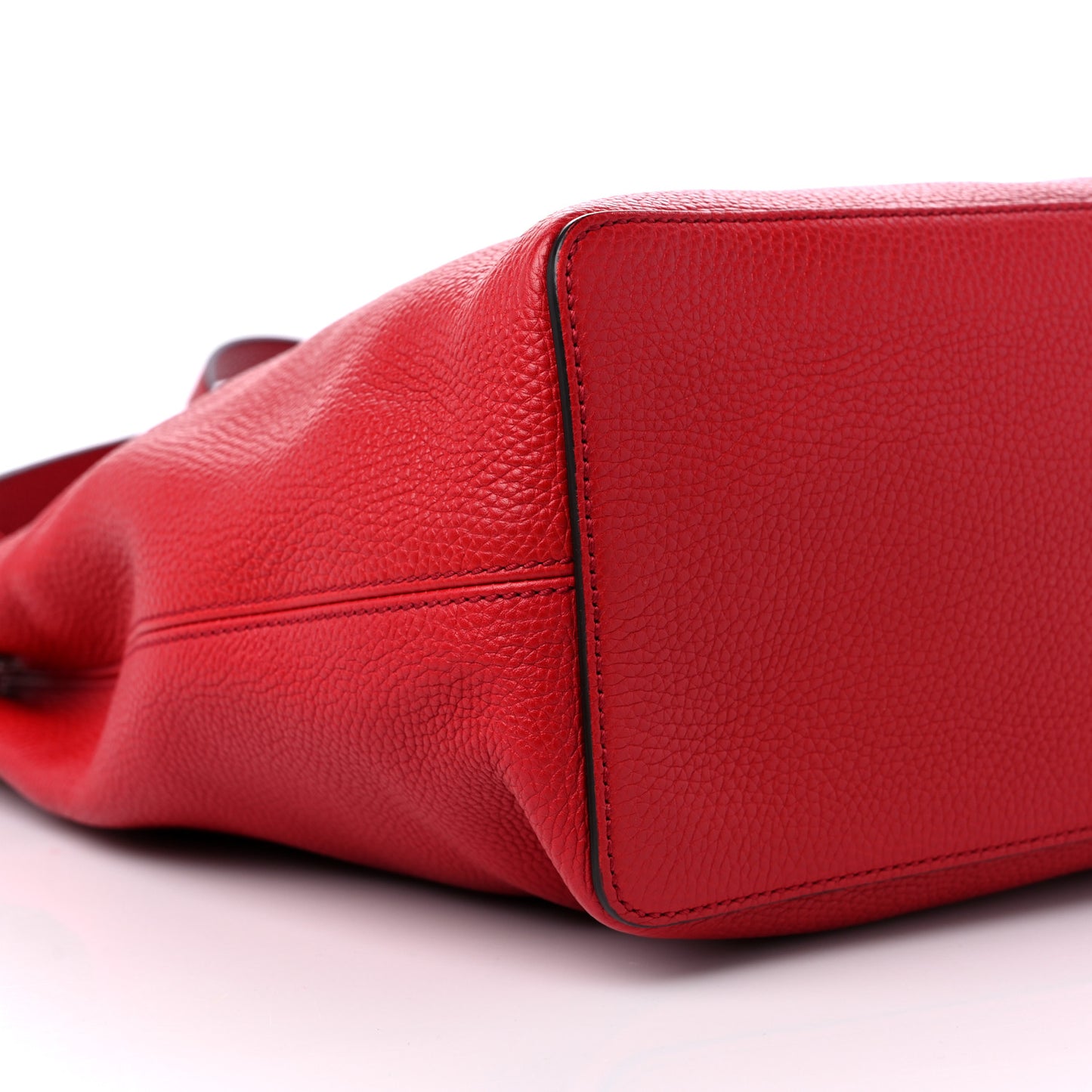 Pebbled Calfskin Large Soho Hobo Tabasco Red
