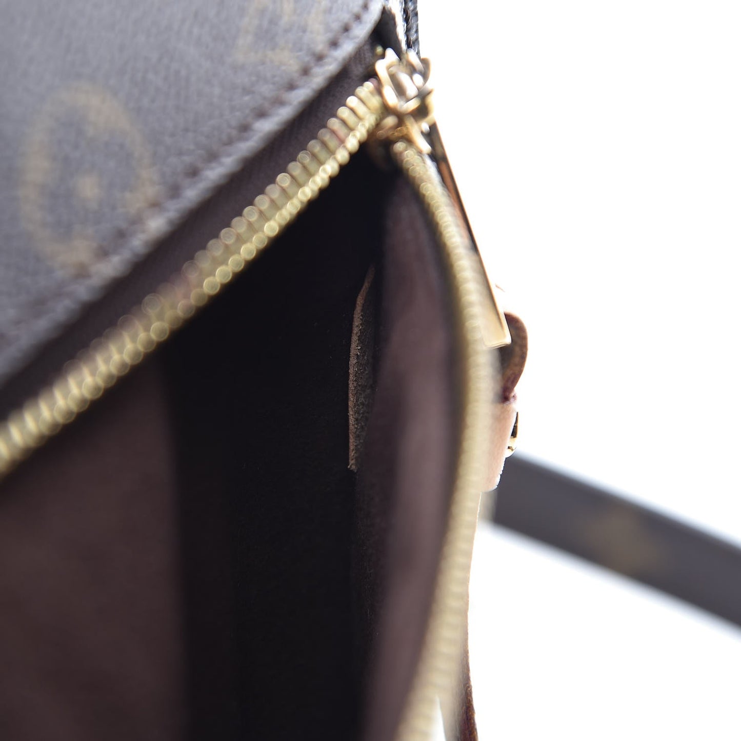 Monogram Pochette Metis