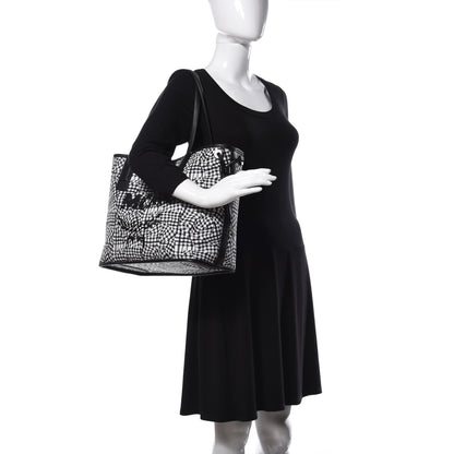 MCM Visetos Medium Liz Reversible Shopper Tote Black 2 of 16
