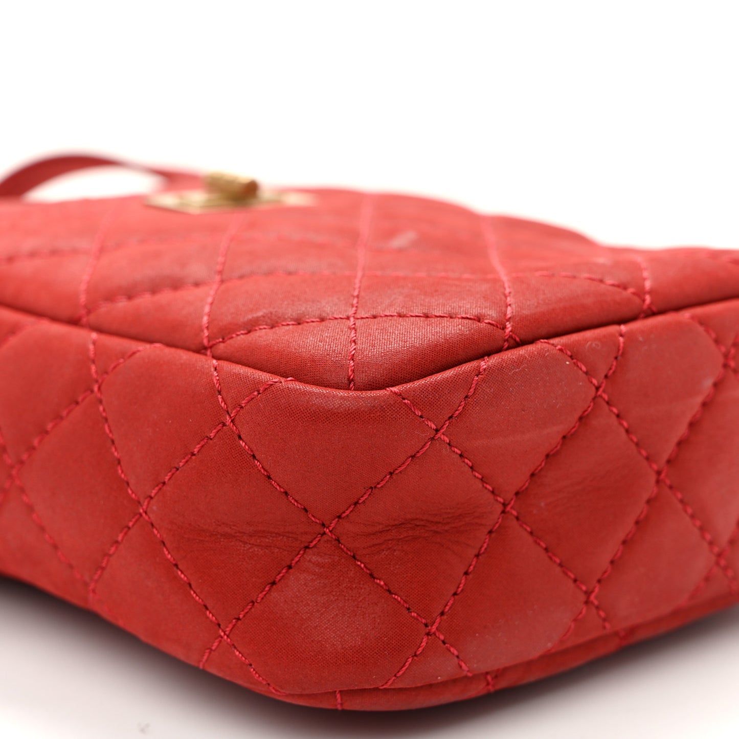Iridescent Calfskin Quilted Reissue Camera Case Red