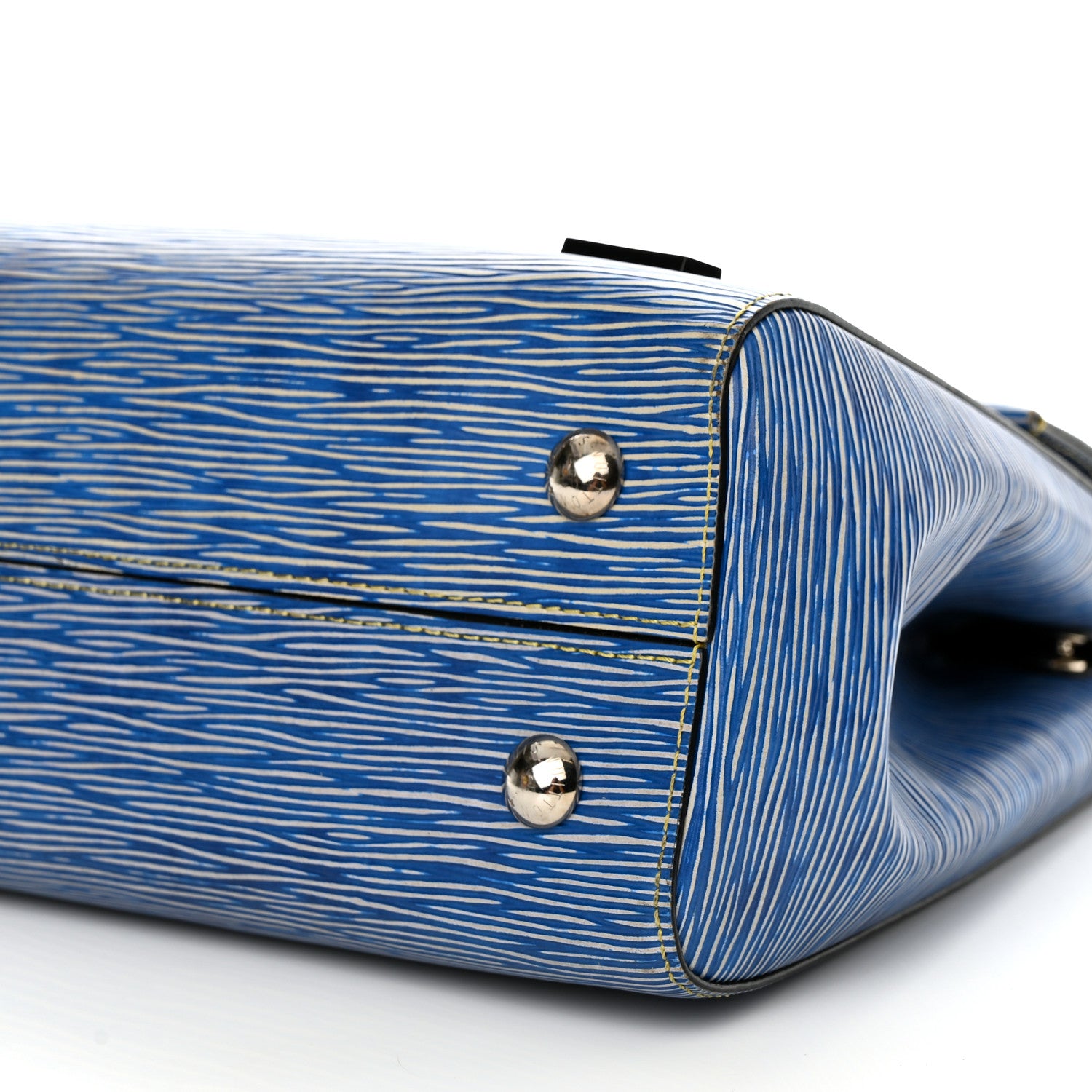Louis Vuitton Epi Cluny MM Denim Light 9 of 10