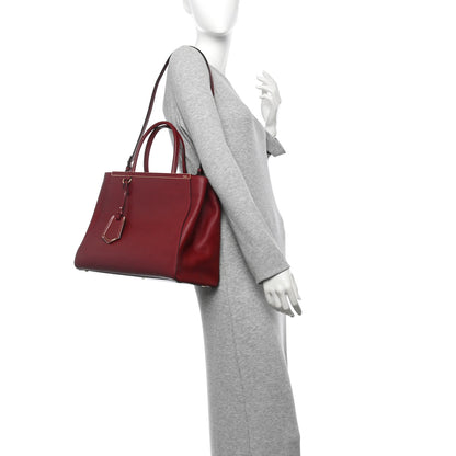 Fendi Vitello Elite Regular 2Jours Tote Rosso Scuro Ciliegia 2 of 14