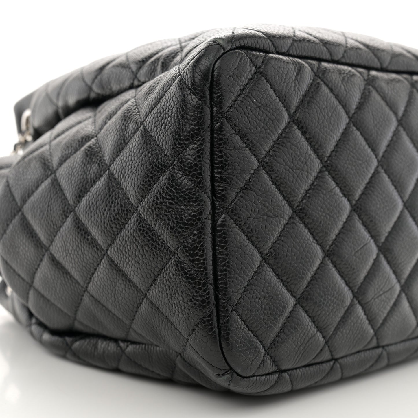 Caviar Flat Quilted CC Chain Bucket Drawstring Bag Black