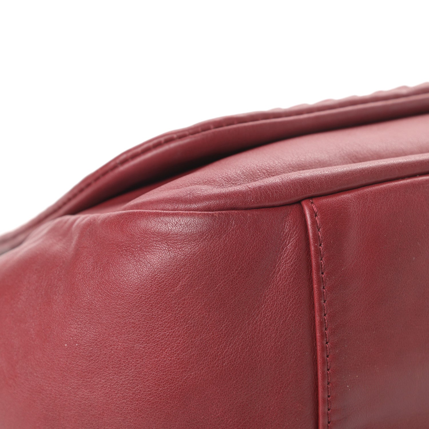 Chanel Smooth Calfskin Luxe Ligne Flap Red 9 of 17
